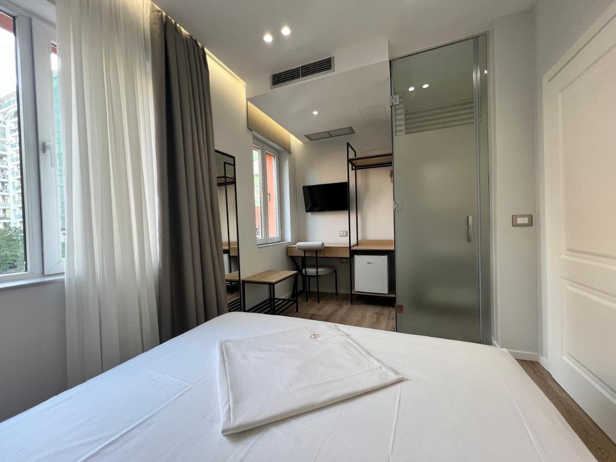 Enzo Rooms & Apartment Blloku Tirana Exteriér fotografie