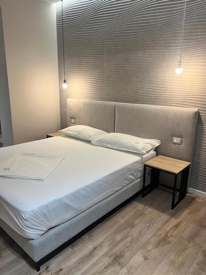 Enzo Rooms & Apartment Blloku Tirana Exteriér fotografie