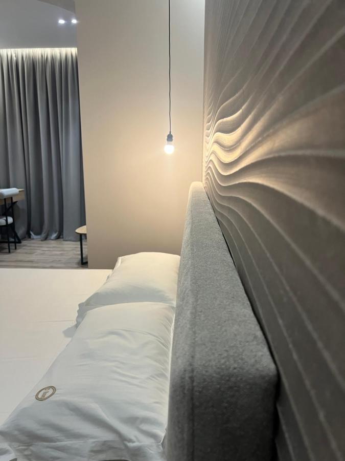 Enzo Rooms & Apartment Blloku Tirana Exteriér fotografie