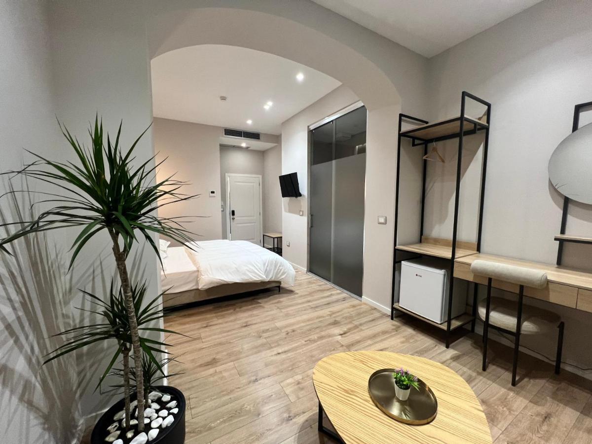 Enzo Rooms & Apartment Blloku Tirana Exteriér fotografie