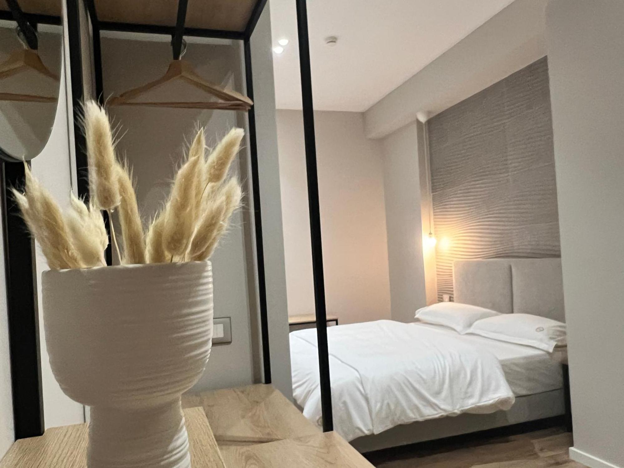 Enzo Rooms & Apartment Blloku Tirana Exteriér fotografie