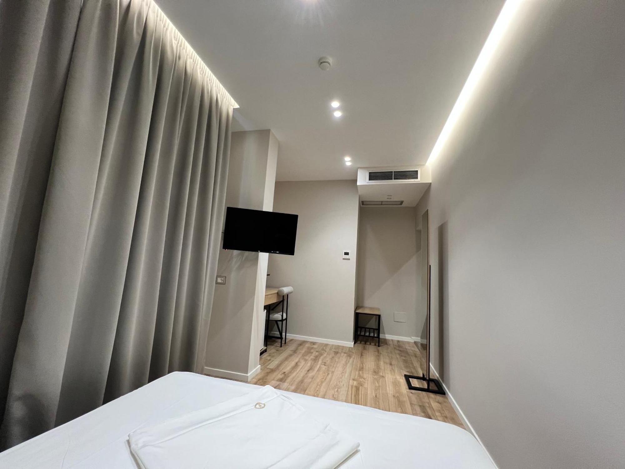Enzo Rooms & Apartment Blloku Tirana Exteriér fotografie